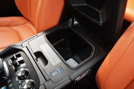 2016款雷克萨斯LX570