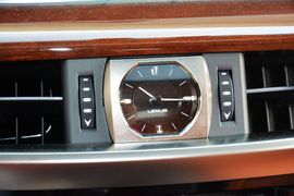 2016款雷克萨斯LX570