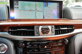 2016款雷克萨斯LX570