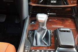 2016款雷克萨斯LX570