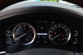 2016款雷克萨斯LX570