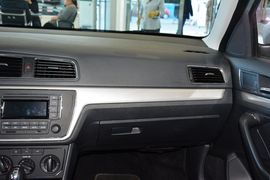 2015款大众朗逸230TSI