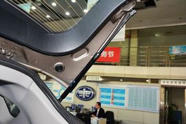 2016款奔腾X80