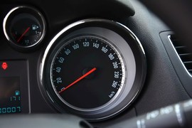 2015款别克昂科拉1.4T自动两驱都市精英型