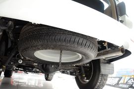 2015款丰田奔跑者2.7L标准版