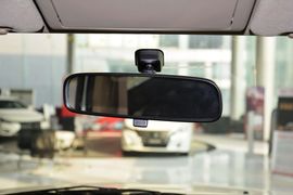 2015款丰田奔跑者2.7L标准版