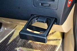 2015款丰田奔跑者2.7L标准版