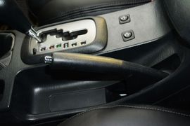 2015款丰田奔跑者2.7L标准版