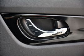 2016款日产逍客2.0L
