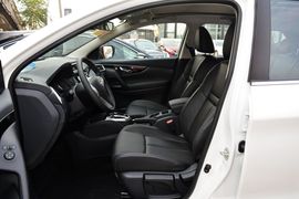 2016款日产逍客2.0L