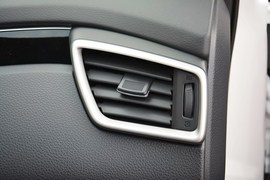 2016款日产逍客2.0L
