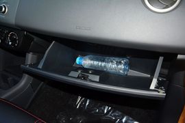 2015款铃木雨燕1.5L手动限定版到店实拍