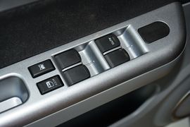 2015款铃木雨燕1.5L手动限定版