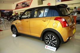 2015款铃木雨燕1.5L手动限定版