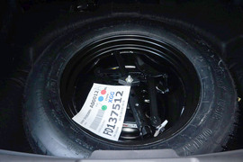 2015款Jeep自由客2.0L运动版