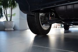 2015款Jeep自由客2.0L运动版