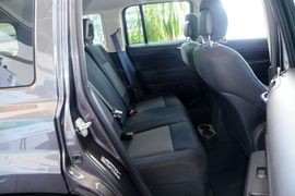 2015款Jeep自由客2.0L运动版