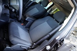 2015款Jeep自由客2.0L运动版