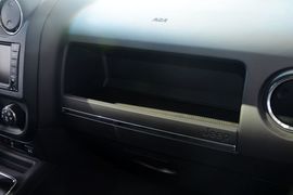 2015款Jeep自由客2.0L运动版