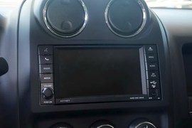 2015款Jeep自由客2.0L运动版