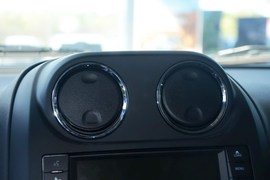 2015款Jeep自由客2.0L运动版