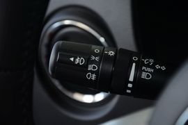 2015款Jeep自由客2.0L运动版