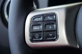 2015款Jeep自由客2.0L运动版