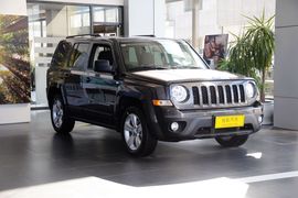 2015款Jeep自由客2.0L运动版