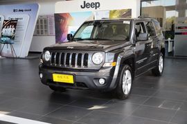 2015款Jeep自由客2.0L运动版