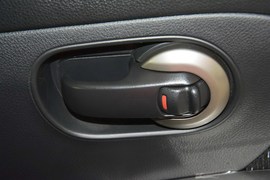 2013款日产骊威劲锐版1.6XL手动舒适型