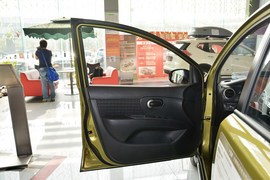 2013款日产骊威劲锐版1.6XL手动舒适型