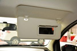 2013款日产骊威劲锐版1.6XL手动舒适型