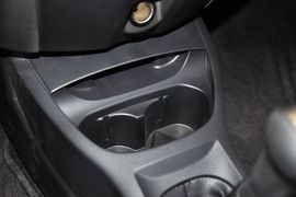 2013款日产骊威劲锐版1.6XL手动舒适型