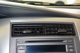 2013款日产骊威劲锐版1.6XL手动舒适型