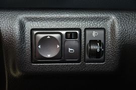 2013款日产骊威劲锐版1.6XL手动舒适型