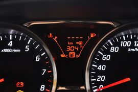 2013款日产骊威劲锐版1.6XL手动舒适型