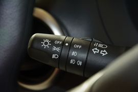 2013款日产骊威劲锐版1.6XL手动舒适型