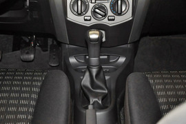 2013款日产骊威劲锐版1.6XL手动舒适型