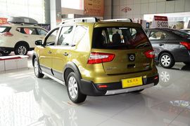 2013款日产骊威劲锐版1.6XL手动舒适型