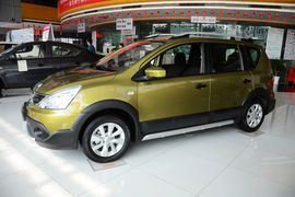2013款日产骊威劲锐版1.6XL手动舒适型