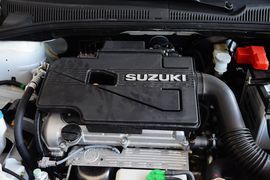 2015款铃木天语SX4