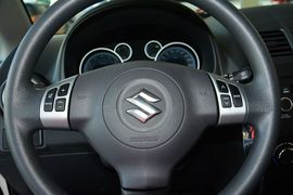 2015款铃木天语SX4