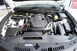 2016款丰田皇冠2.0T精英版