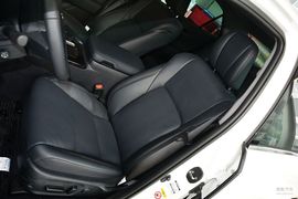 2016款丰田皇冠2.0T精英版