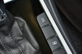 2015款大众帕萨特1.8TSI