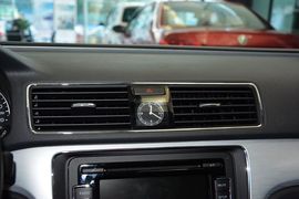 2015款大众帕萨特1.8TSI