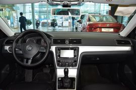 2015款大众帕萨特1.8TSI