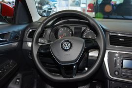 2015款大众朗逸1.6L自动舒适型