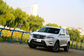 2015款北汽绅宝X65自动豪华型实拍