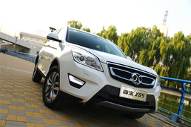 2015款北汽绅宝X65自动豪华型实拍